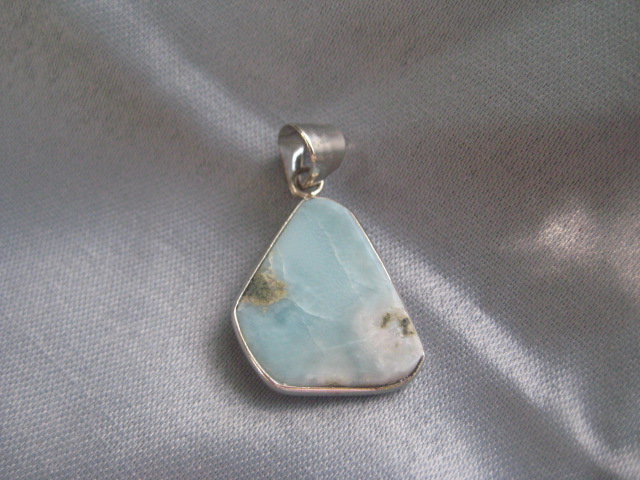 Larimar can aid in the process of using power and knowledge wisely 3246